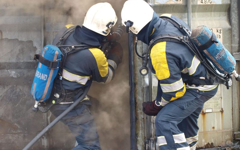 Een oefenbegeleider in opleiding bij BON Holding